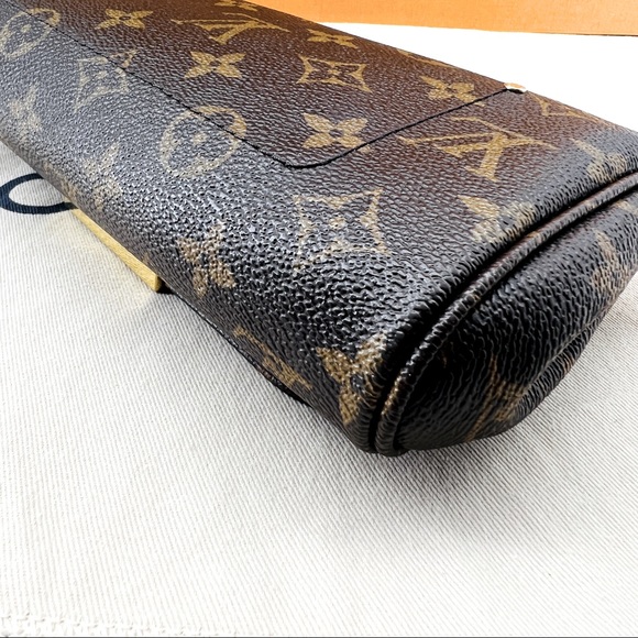 Louis Vuitton Favorite Monogram Pm bag - Picture 8 of 16
